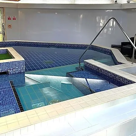 Quaysiders Lakes - Quaysiders Club